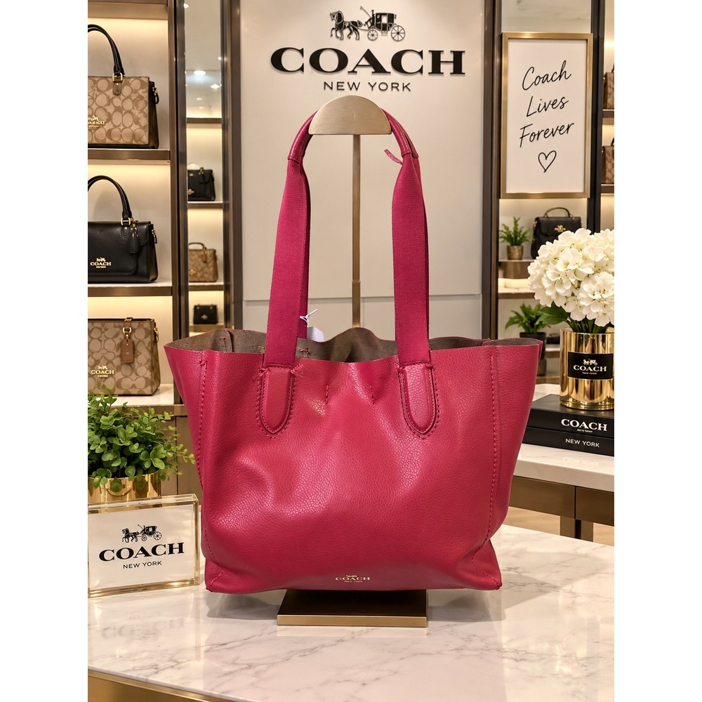 C255 Voach Derby tote